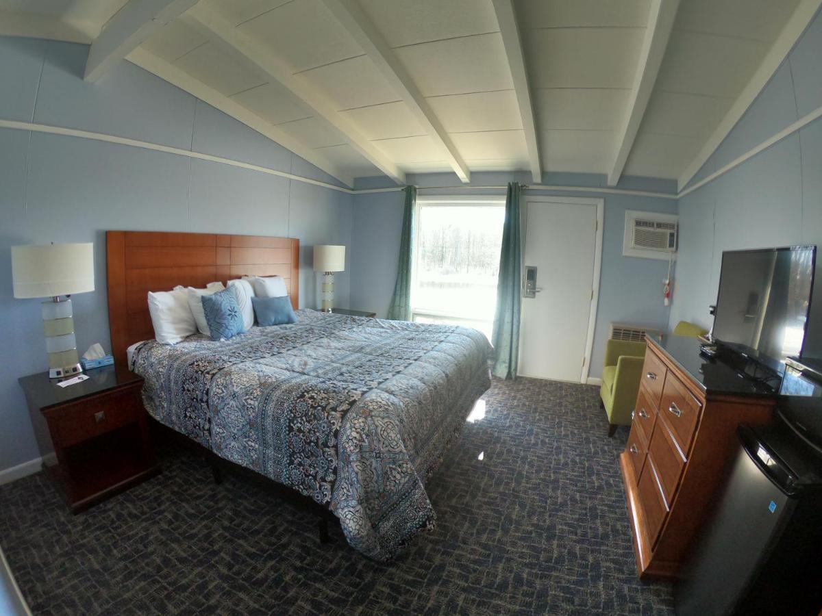 Copper Lantern Motor Lodge West Brookfield Екстер'єр фото