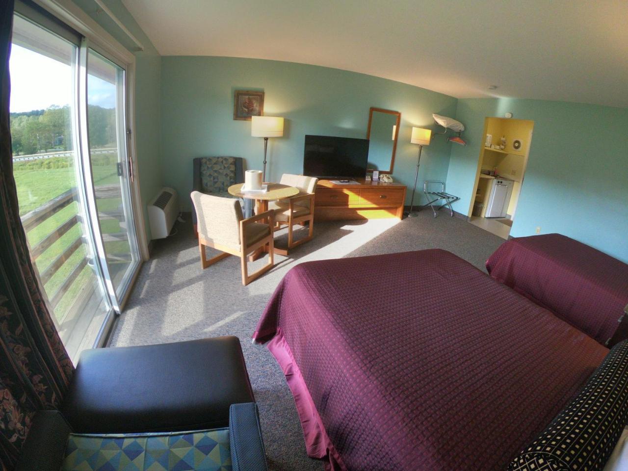 Copper Lantern Motor Lodge West Brookfield Екстер'єр фото